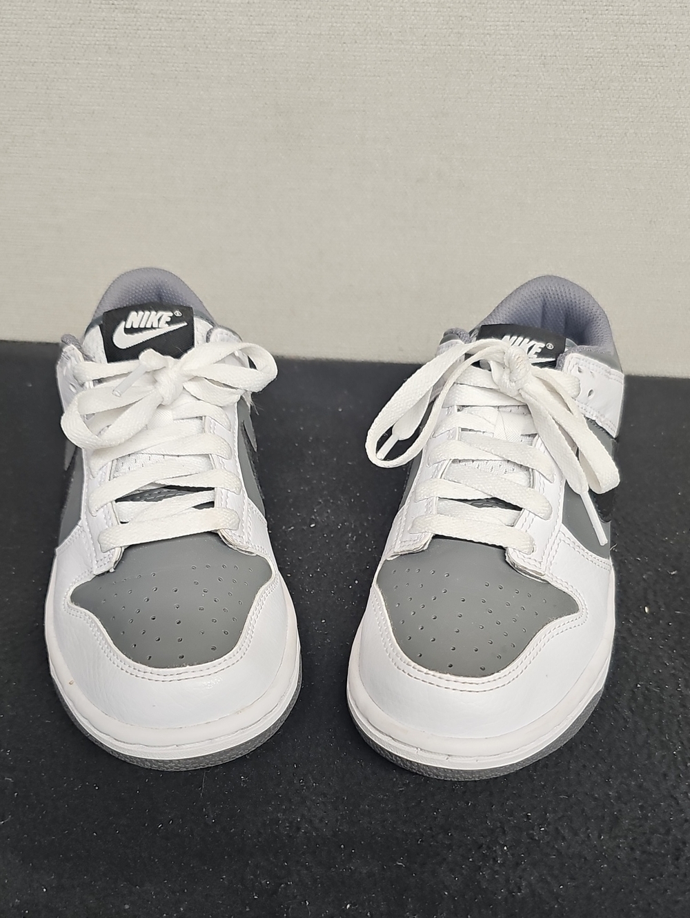 NIKE DUNK LOW SMOKE GREY YOUTH SNEAKERS BFPM-06-086 - Picture 1 of 10